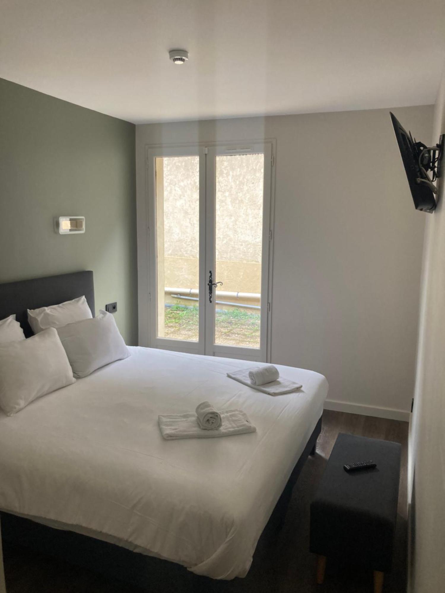 Hotel Du Chateau - Beynac Et Cazenac Екстер'єр фото