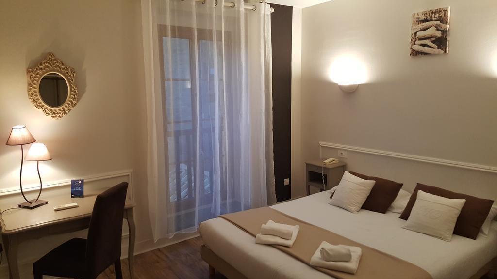 Hotel Du Chateau - Beynac Et Cazenac Екстер'єр фото