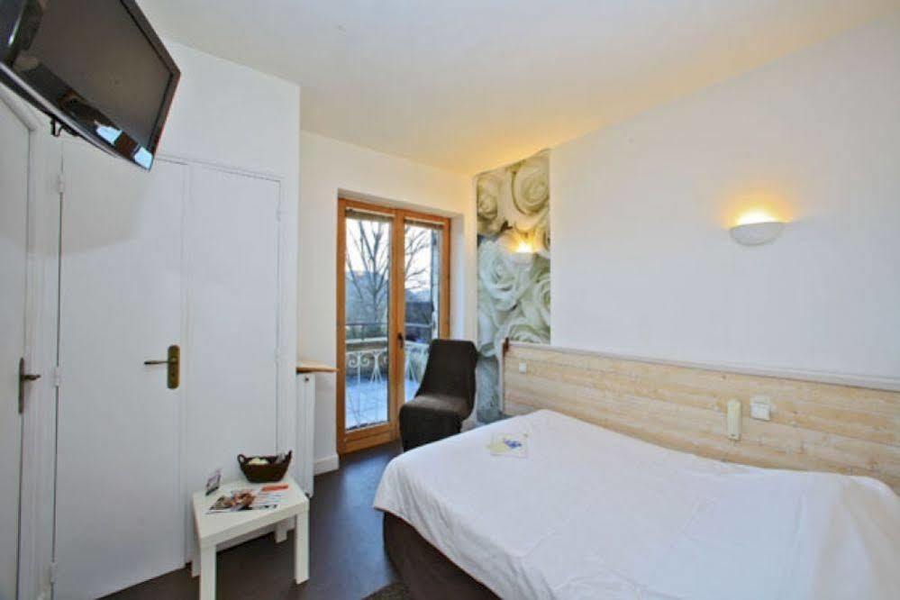 Hotel Du Chateau - Beynac Et Cazenac Екстер'єр фото